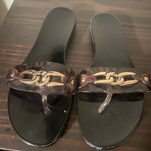 Vince Camuto slippers